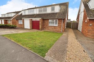 PYEFLEET CLOSE- click for photo gallery